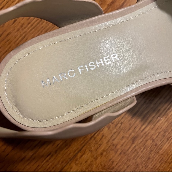 MARC FISHER NWOB Faythe Silver Studded Platform Sandals 7.5 M Tan - Picture 7 of 9